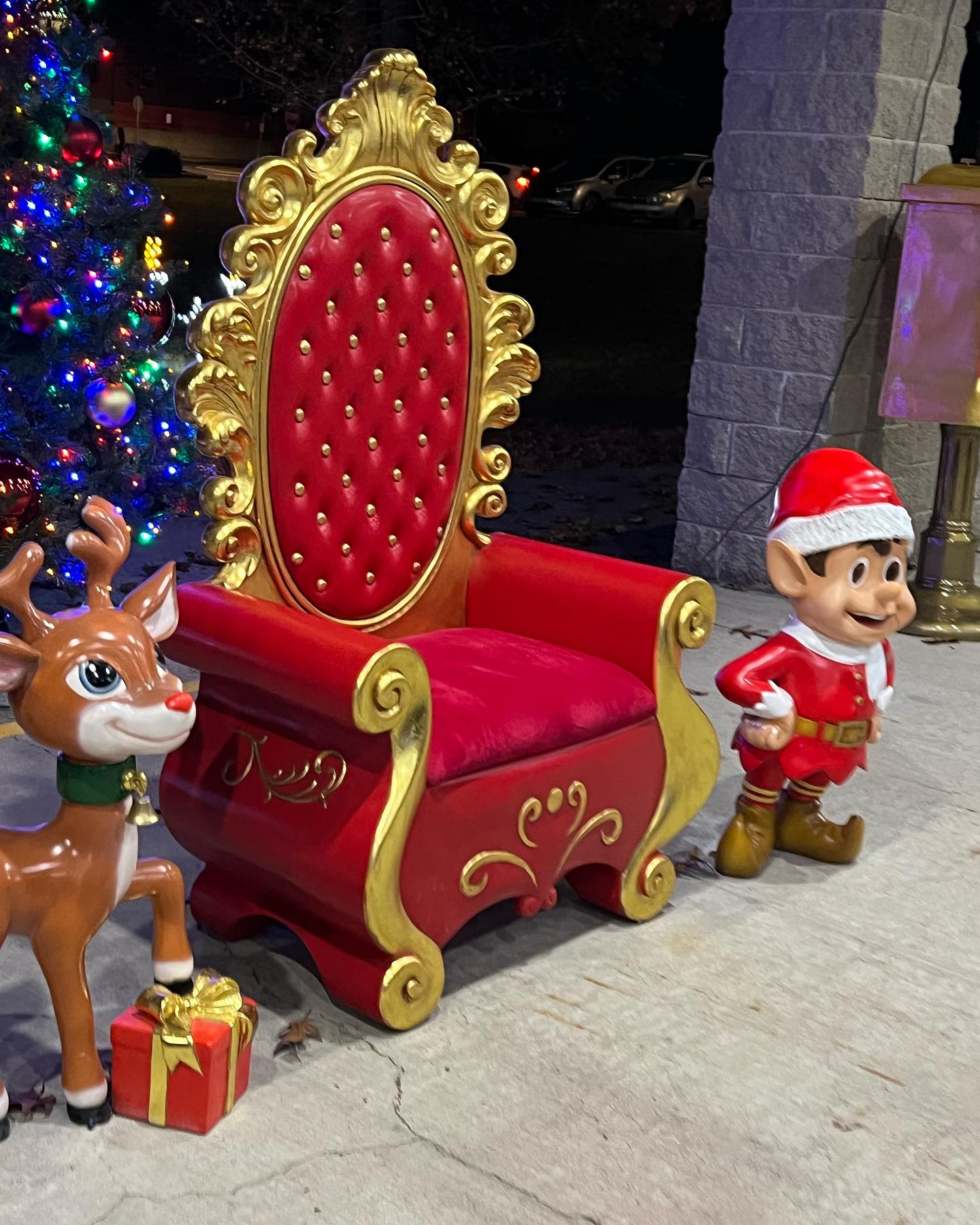 Photo of Santa's chair at the park during Christmas